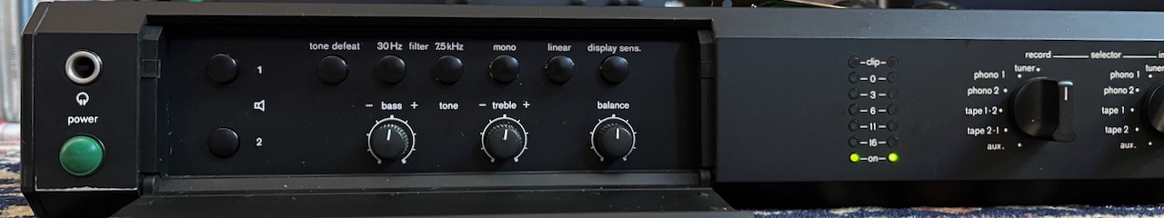 brAun Atelier A1 front panel tone control